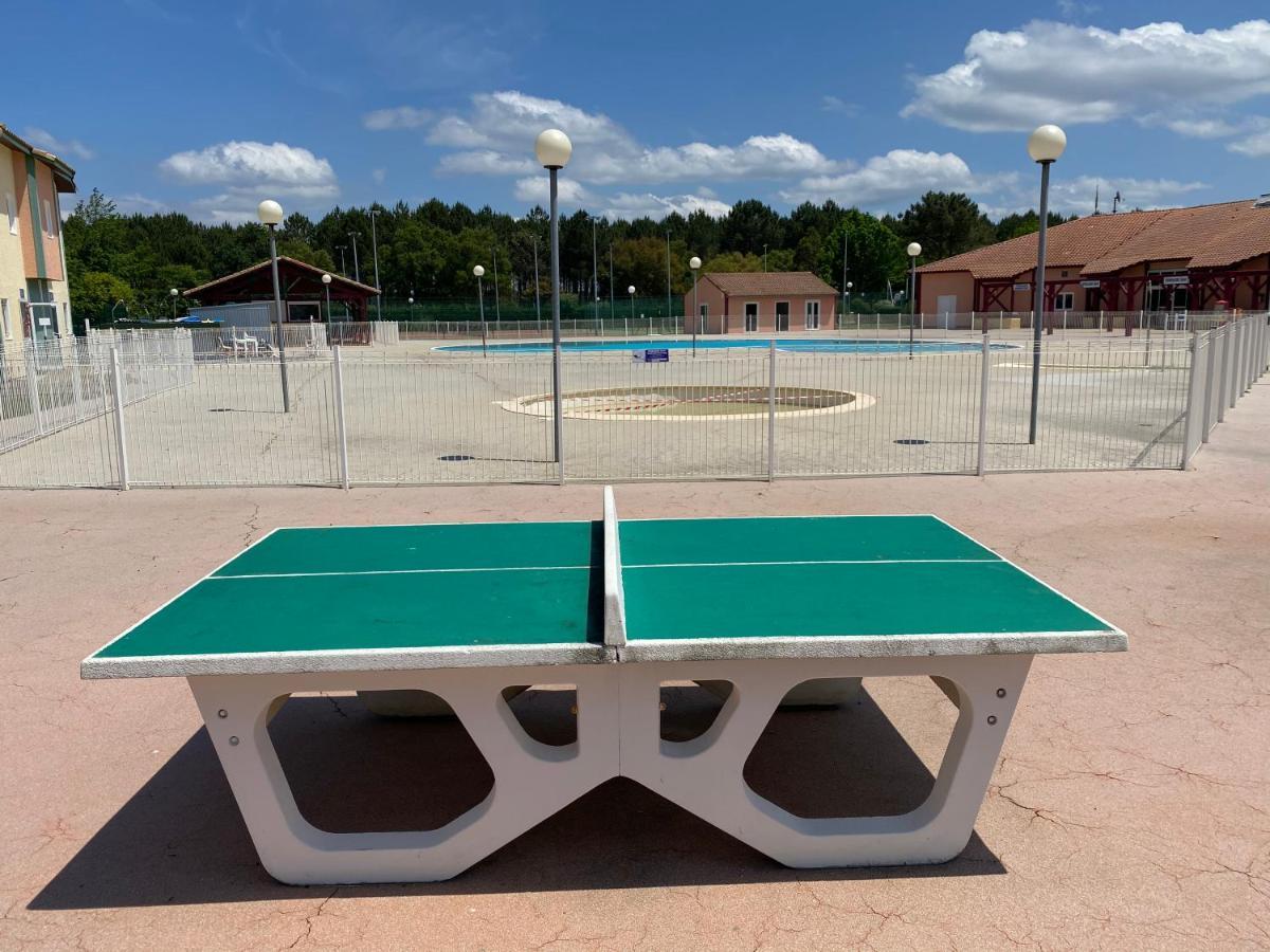 Soustons Plage Maison Terrasse 2 Pers Et 1 Enfant Les Villas Du Lac Tennis Mini Golf Exteriör bild